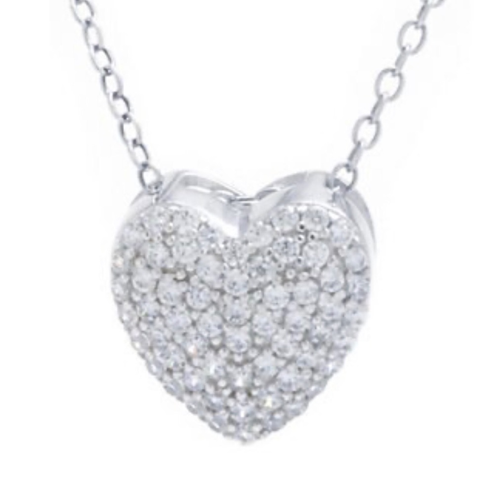 nwt ▪️ heart necklace.